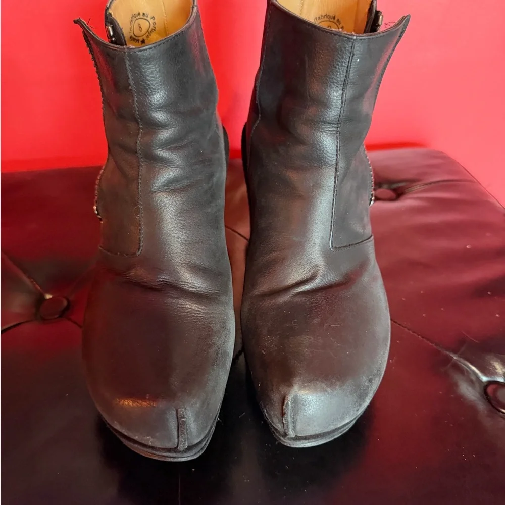 John Fluevog Black Leather Platform Ankle Boots - Picture 7 of 8